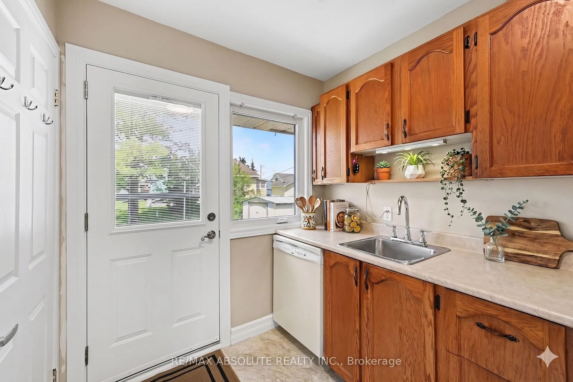 Photo 14 of 91 John Street S, Arnprior, Arnprior — HOMEH