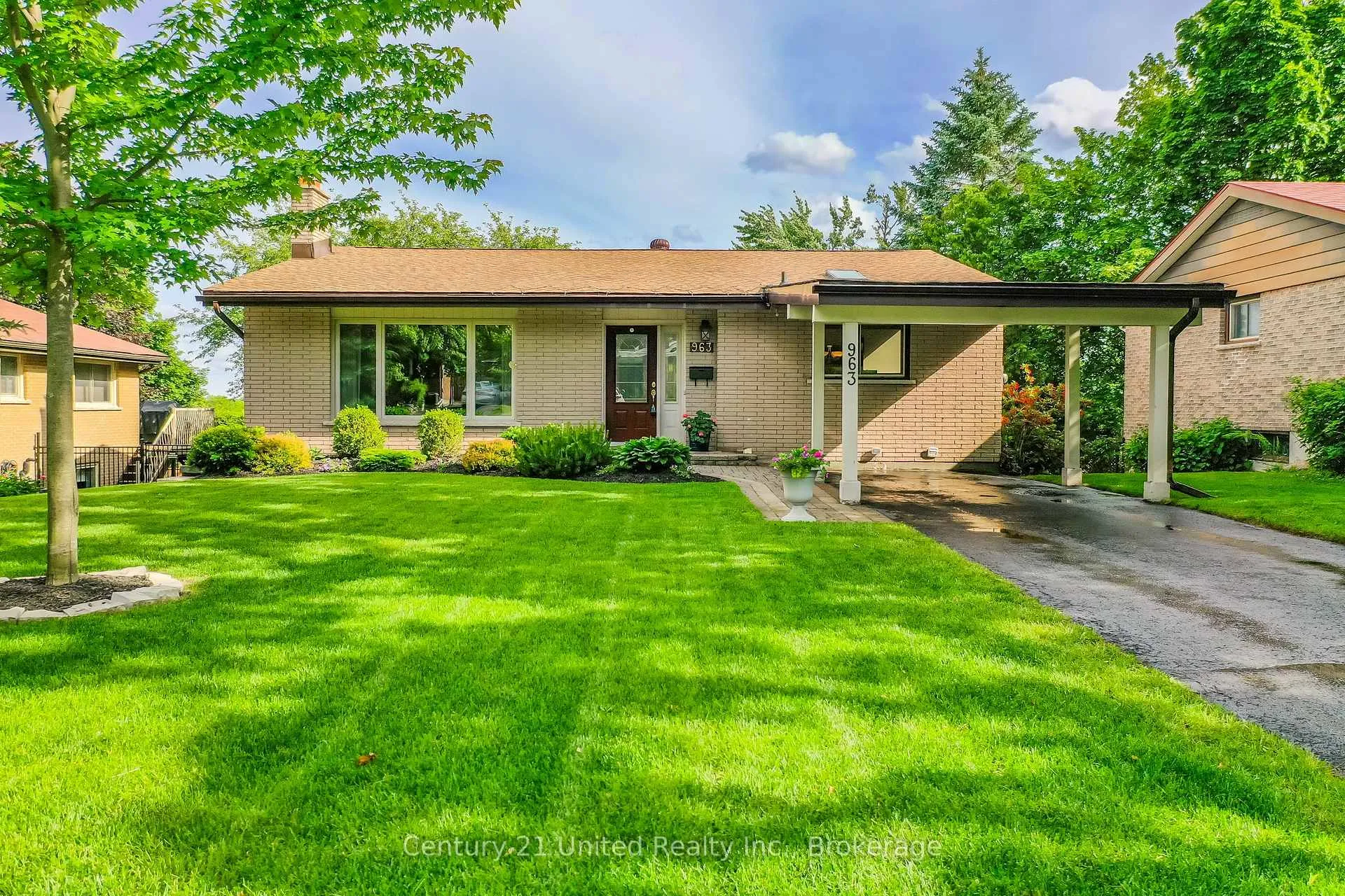 Photo 1 of 963 Ellesmere Avenue, Peterborough, Northcrest Ward 5 — HOMEH
