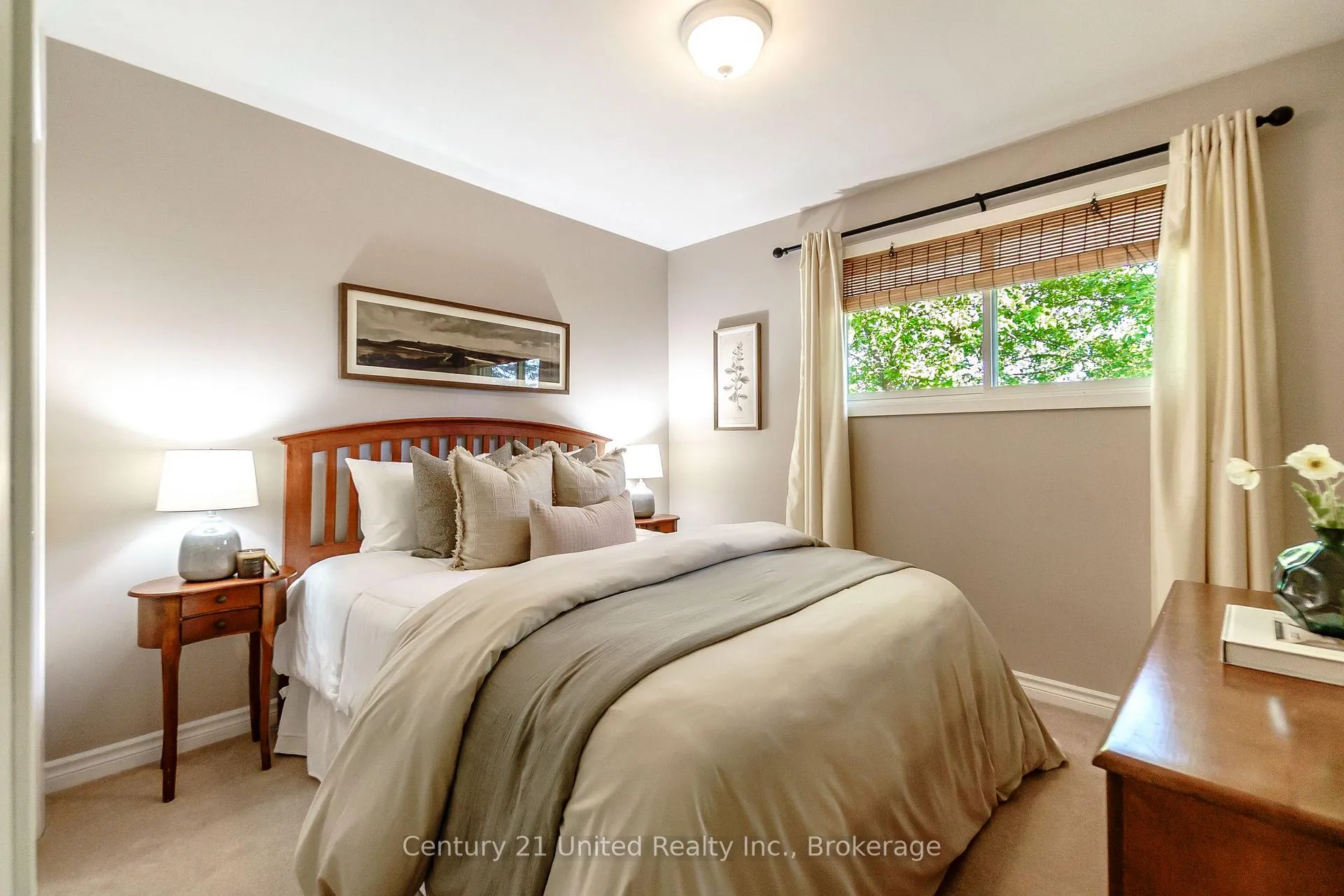 Photo 28 of 963 Ellesmere Avenue, Peterborough, Northcrest Ward 5 — HOMEH