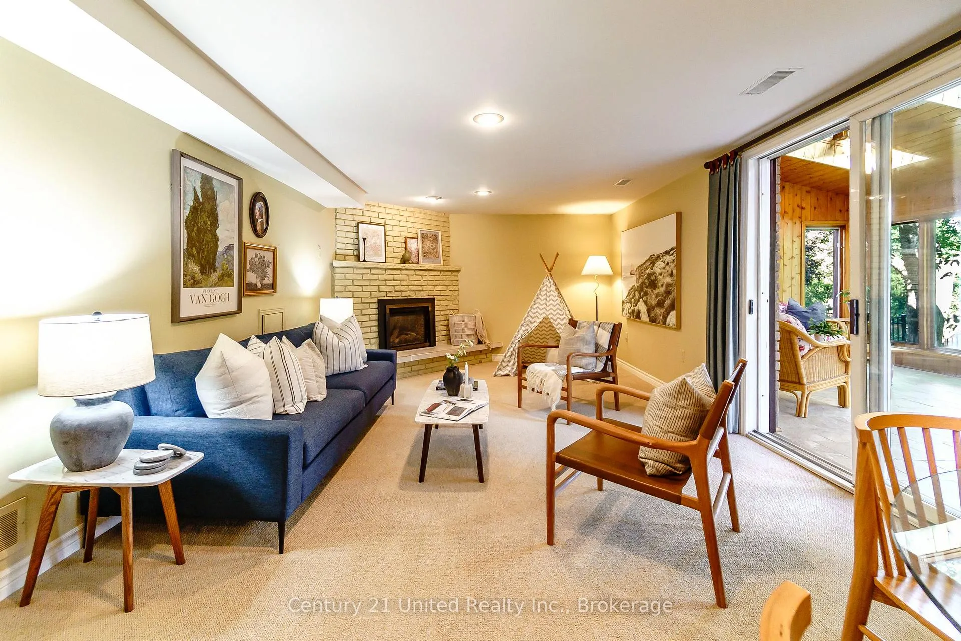 Photo 32 of 963 Ellesmere Avenue, Peterborough, Northcrest Ward 5 — HOMEH