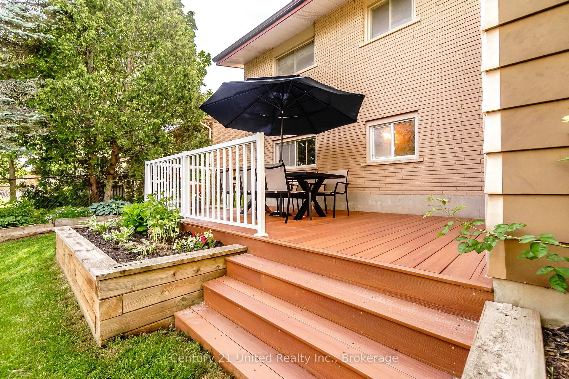 Photo 45 of 963 Ellesmere Avenue, Peterborough, Northcrest Ward 5 — HOMEH