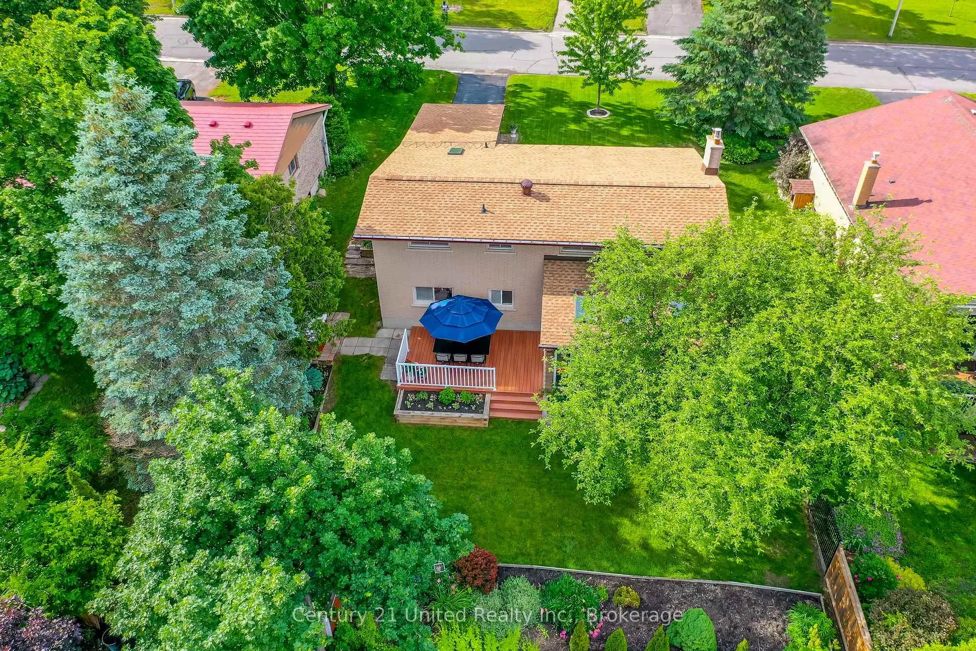 Photo 50 of 963 Ellesmere Avenue, Peterborough, Northcrest Ward 5 — HOMEH