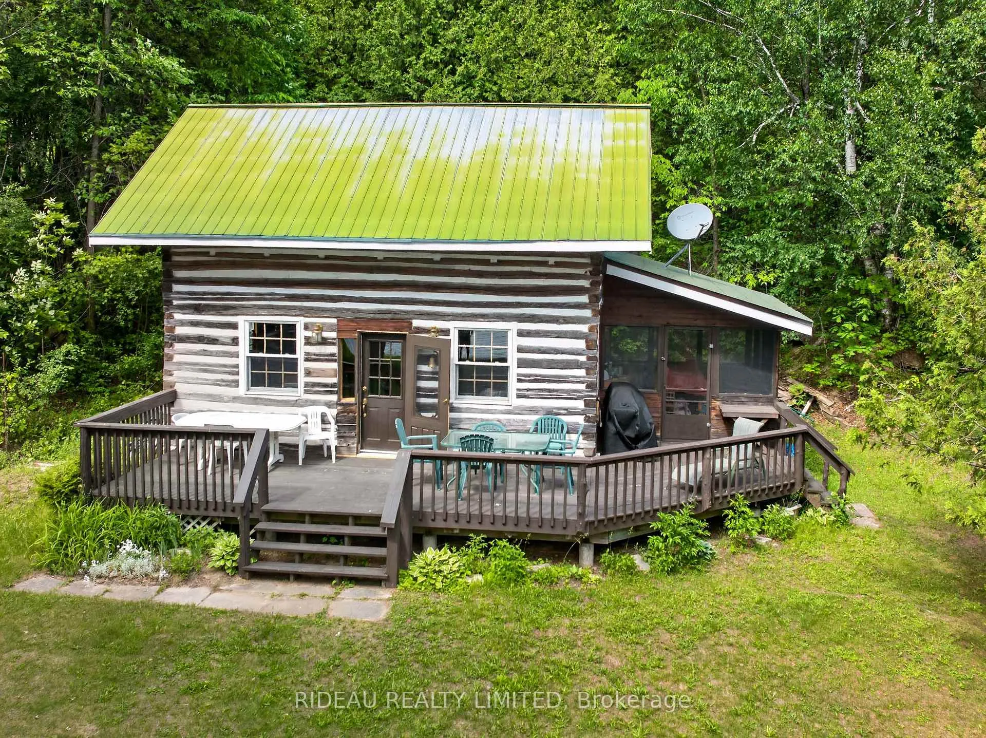 Photo 2 of 114 Bays End Lane, Rideau Lakes, Rideau Lakes (North Crosby) Twp — HOMEH
