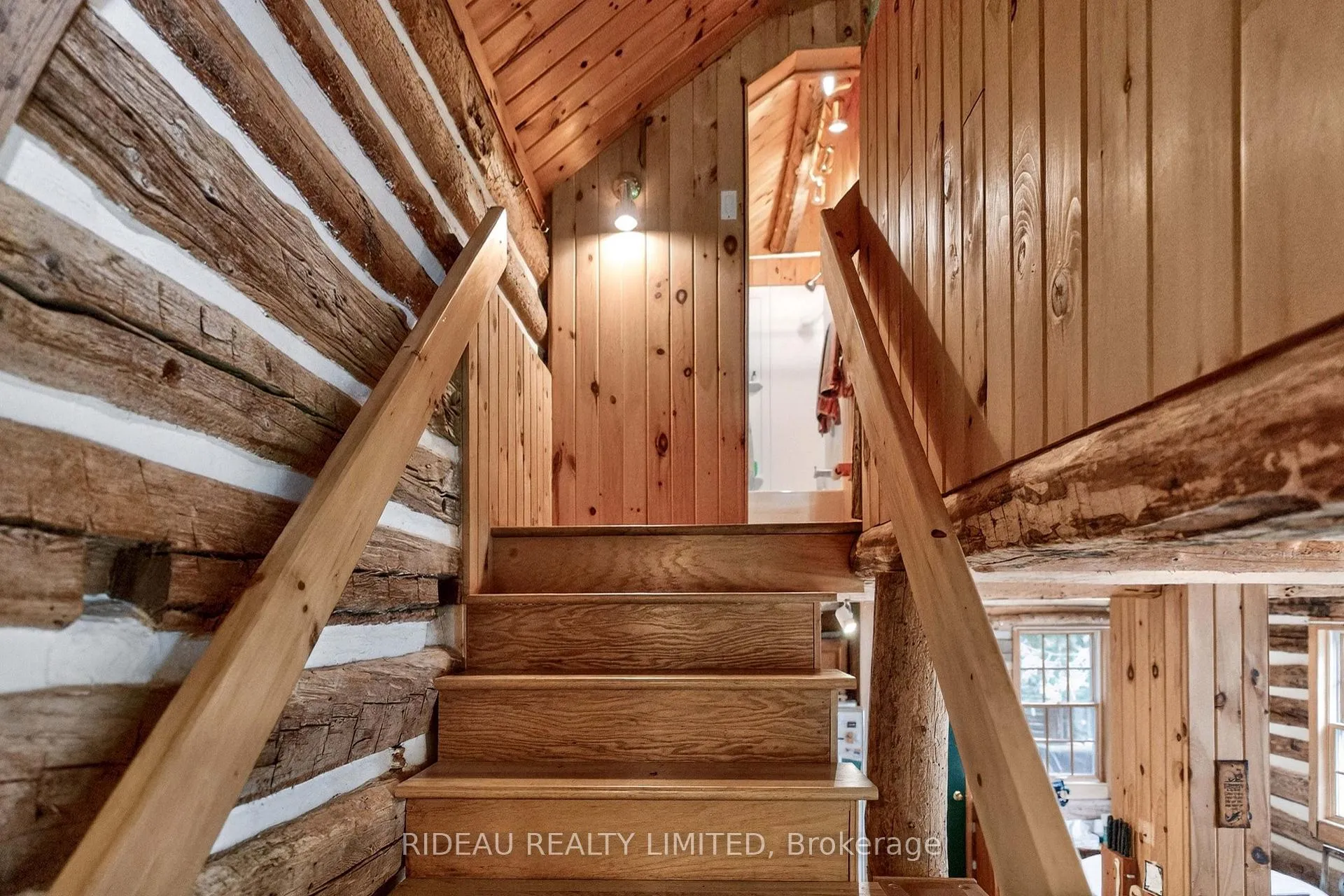 Photo 16 of 114 Bays End Lane, Rideau Lakes, Rideau Lakes (North Crosby) Twp — HOMEH