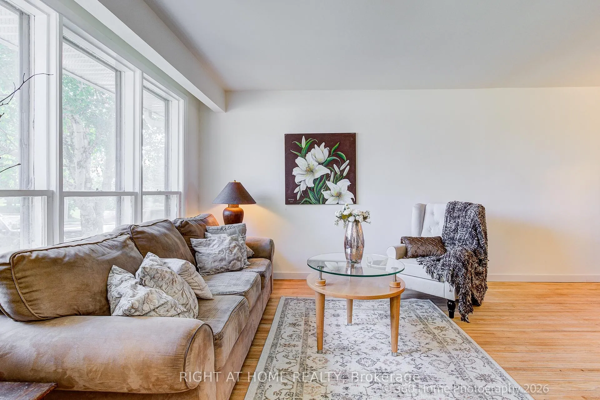 Photo 5 of 116 Longford Drive, Newmarket, Bristol-London — HOMEH