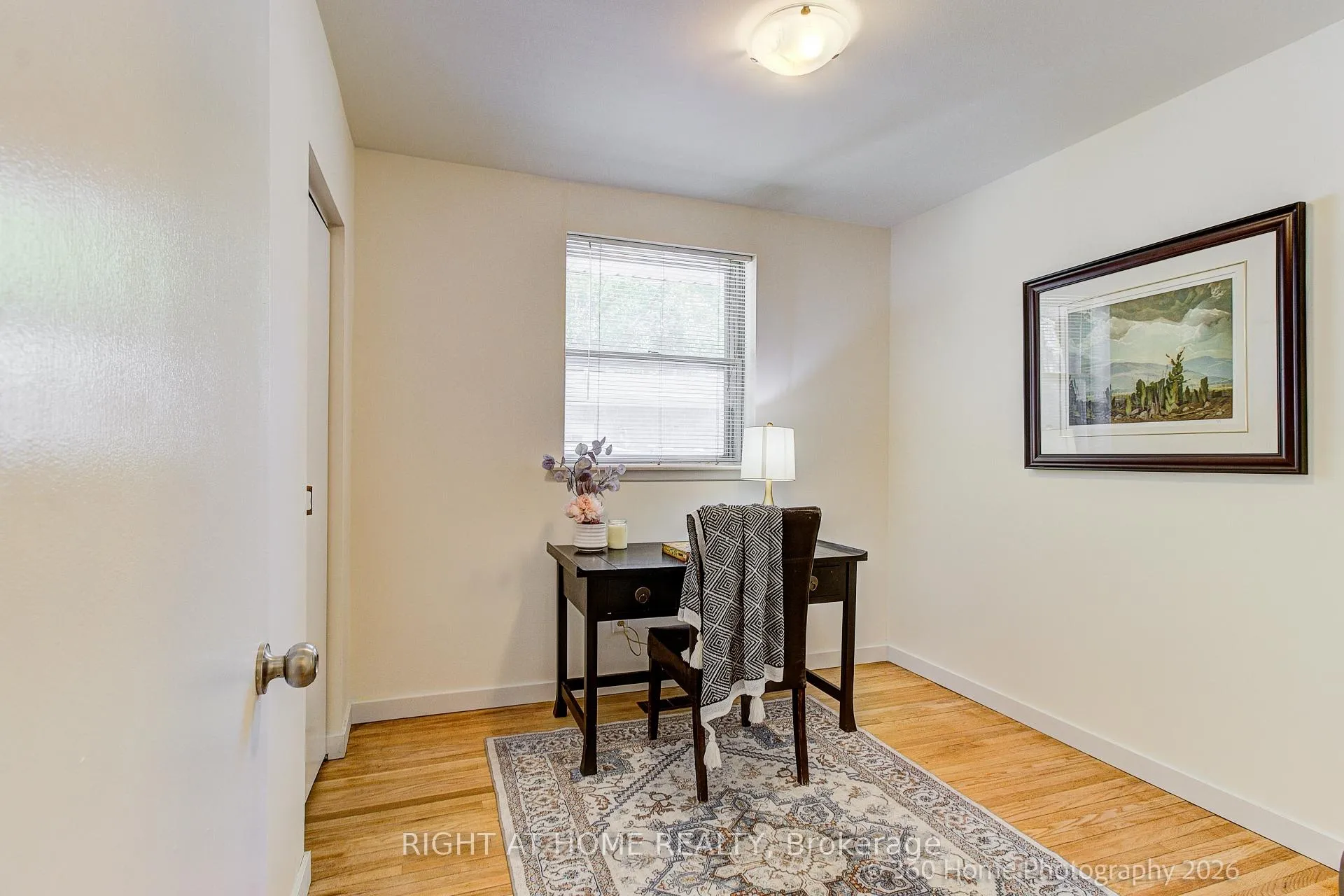 Photo 11 of 116 Longford Drive, Newmarket, Bristol-London — HOMEH