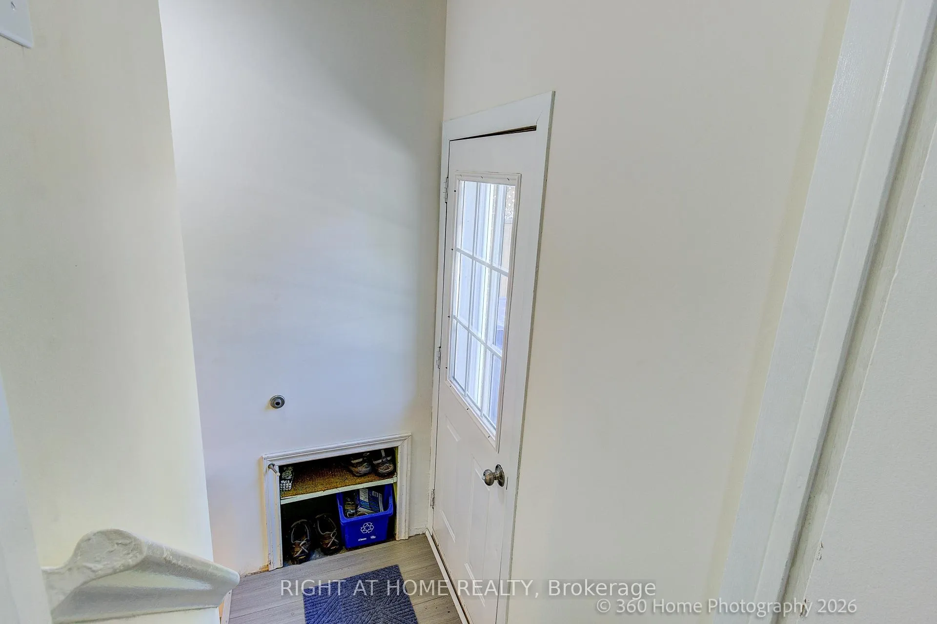 Photo 14 of 116 Longford Drive, Newmarket, Bristol-London — HOMEH