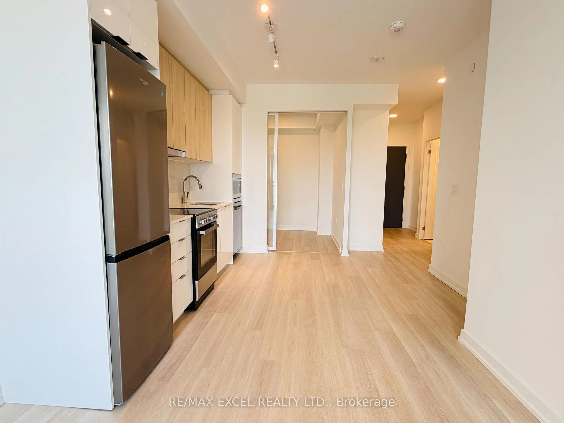 Photo 9 of Unit 1611, 9763 Markham Road, Markham, Greensborough — HOMEH
