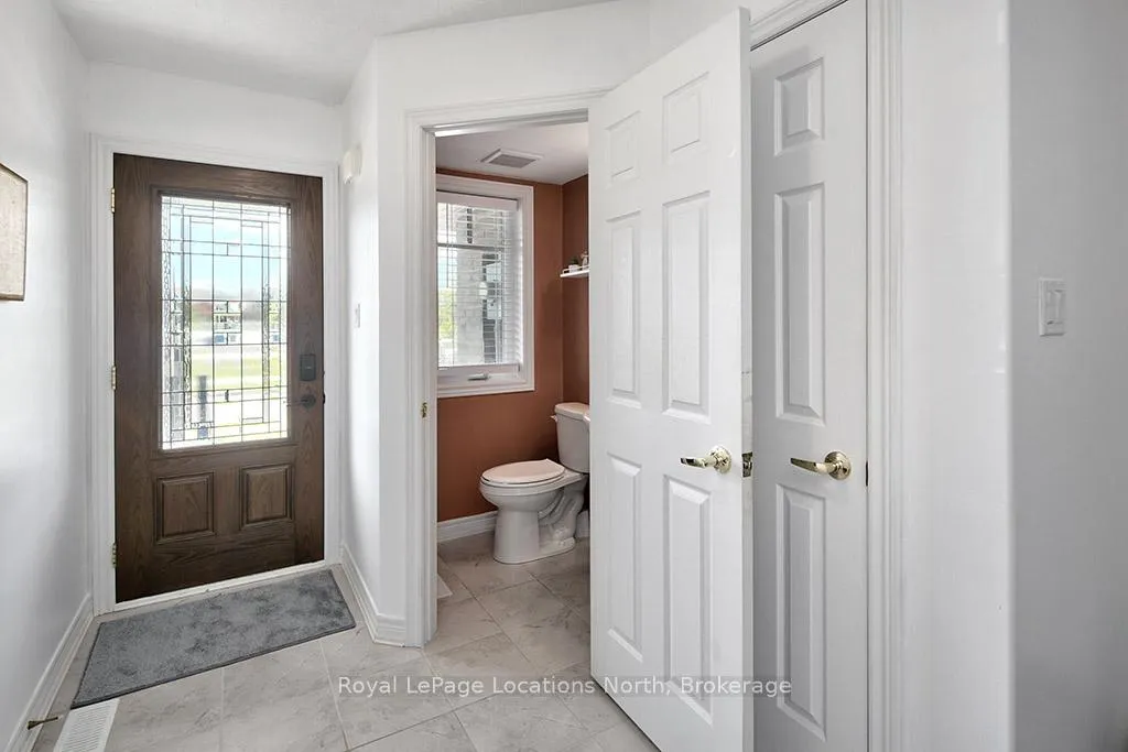 Photo 4 of 38 Plewes Drive, Collingwood — HOMEH