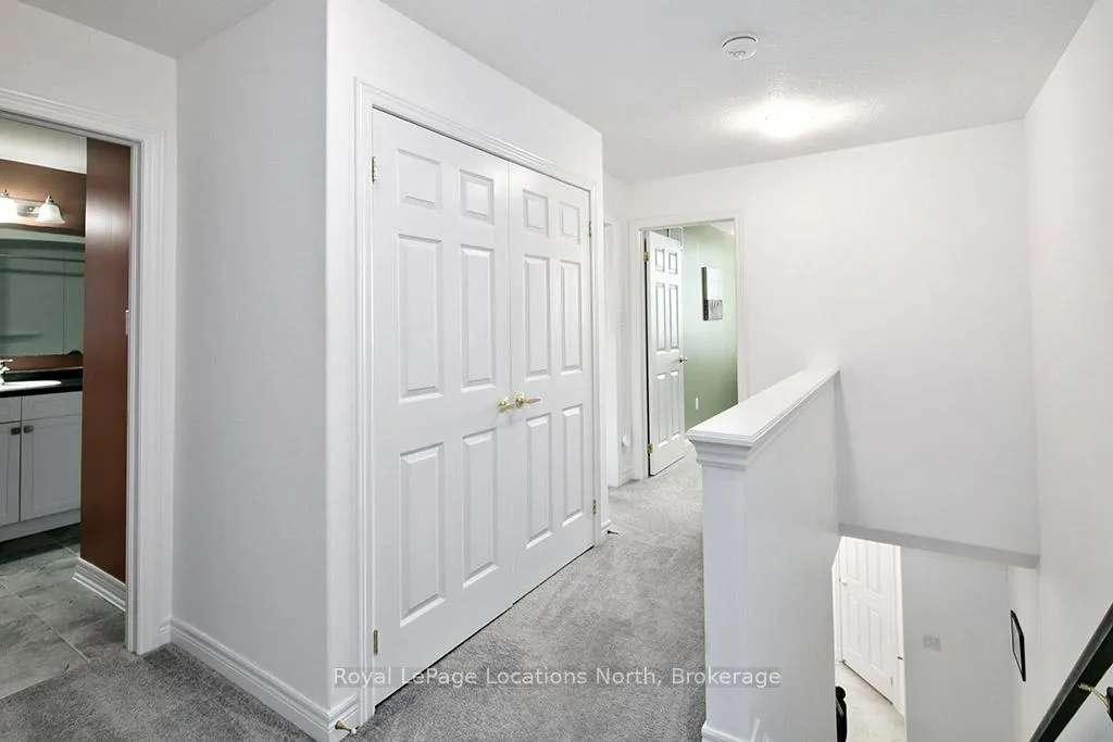Photo 20 of 38 Plewes Drive, Collingwood — HOMEH