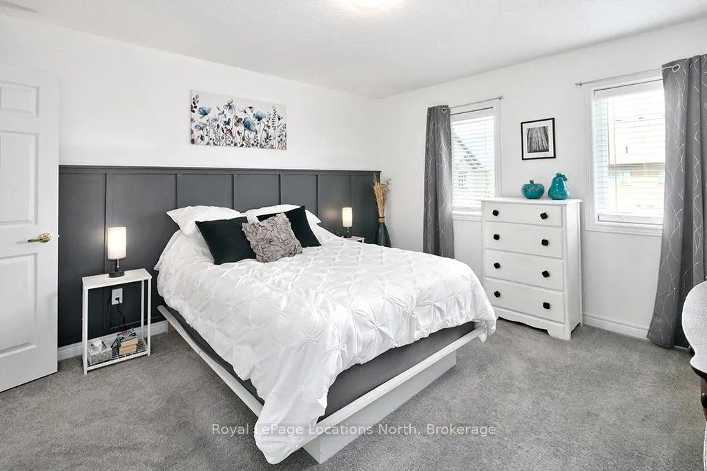 Photo 23 of 38 Plewes Drive, Collingwood — HOMEH