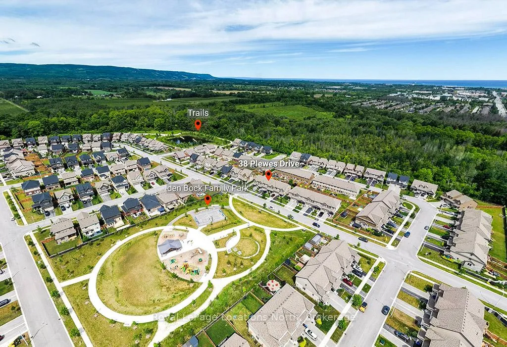 Photo 38 of 38 Plewes Drive, Collingwood — HOMEH