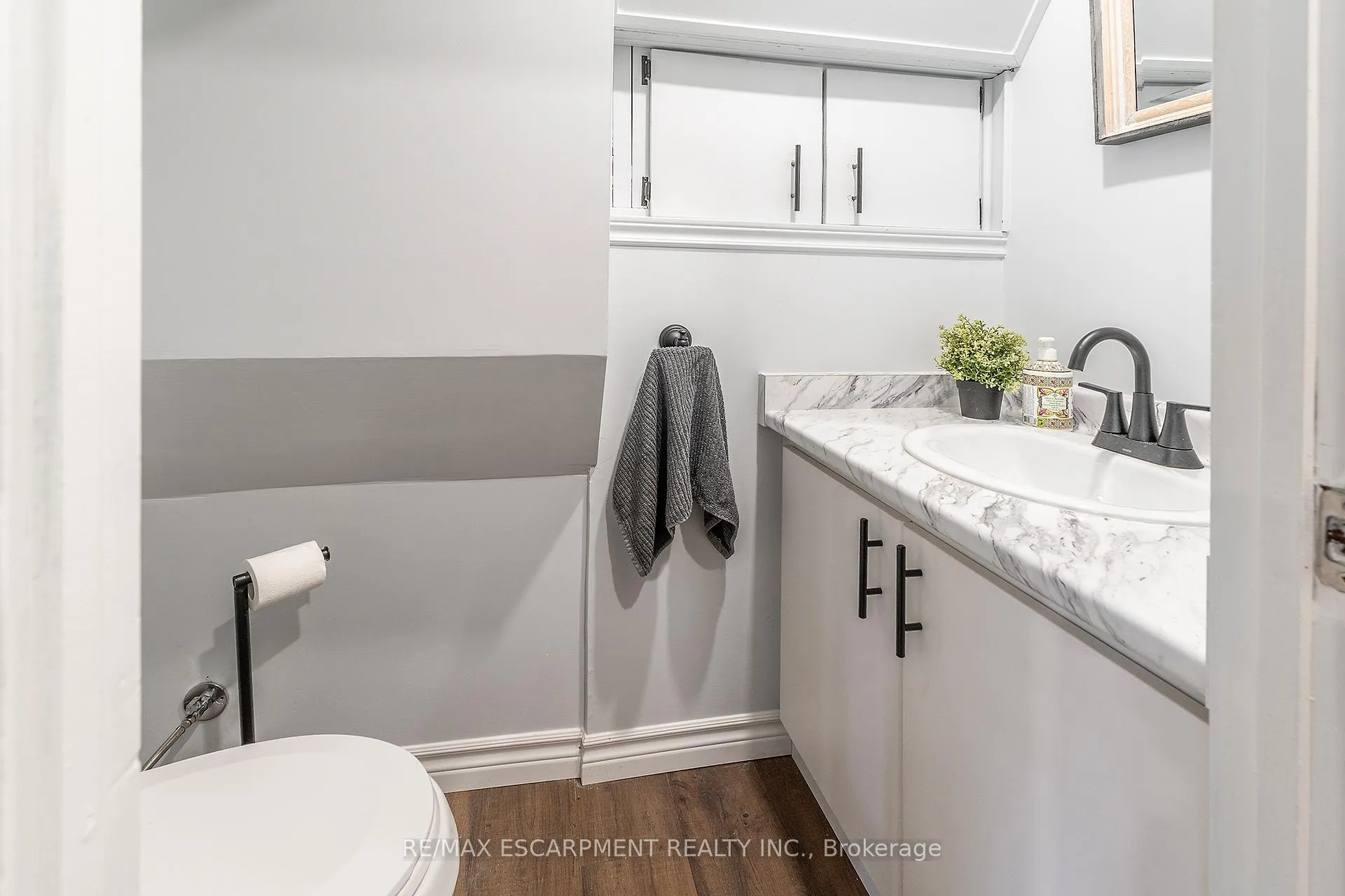 Photo 17 of 170 Seminole Road, Hamilton, Ancaster — HOMEH