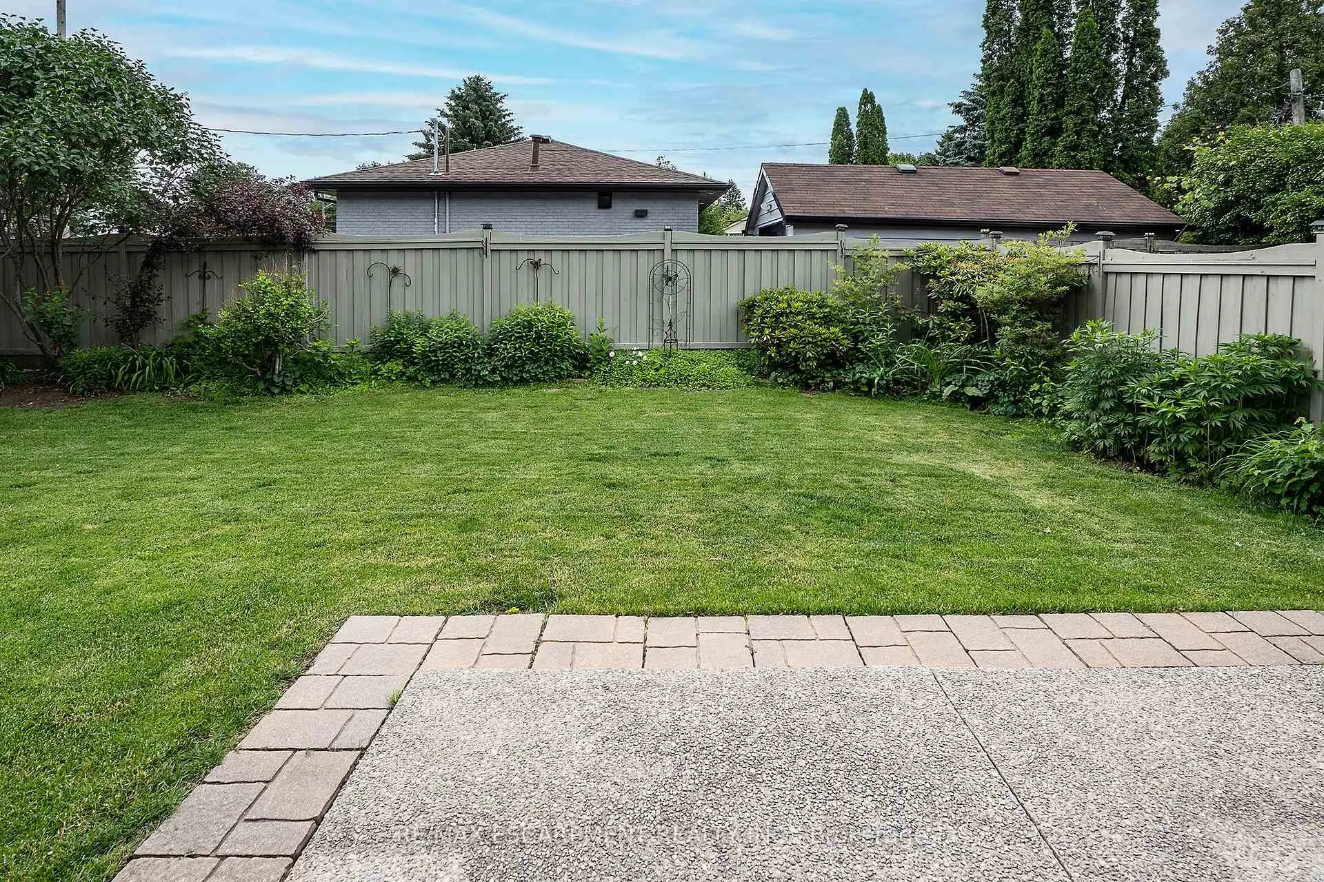 Photo 23 of 170 Seminole Road, Hamilton, Ancaster — HOMEH