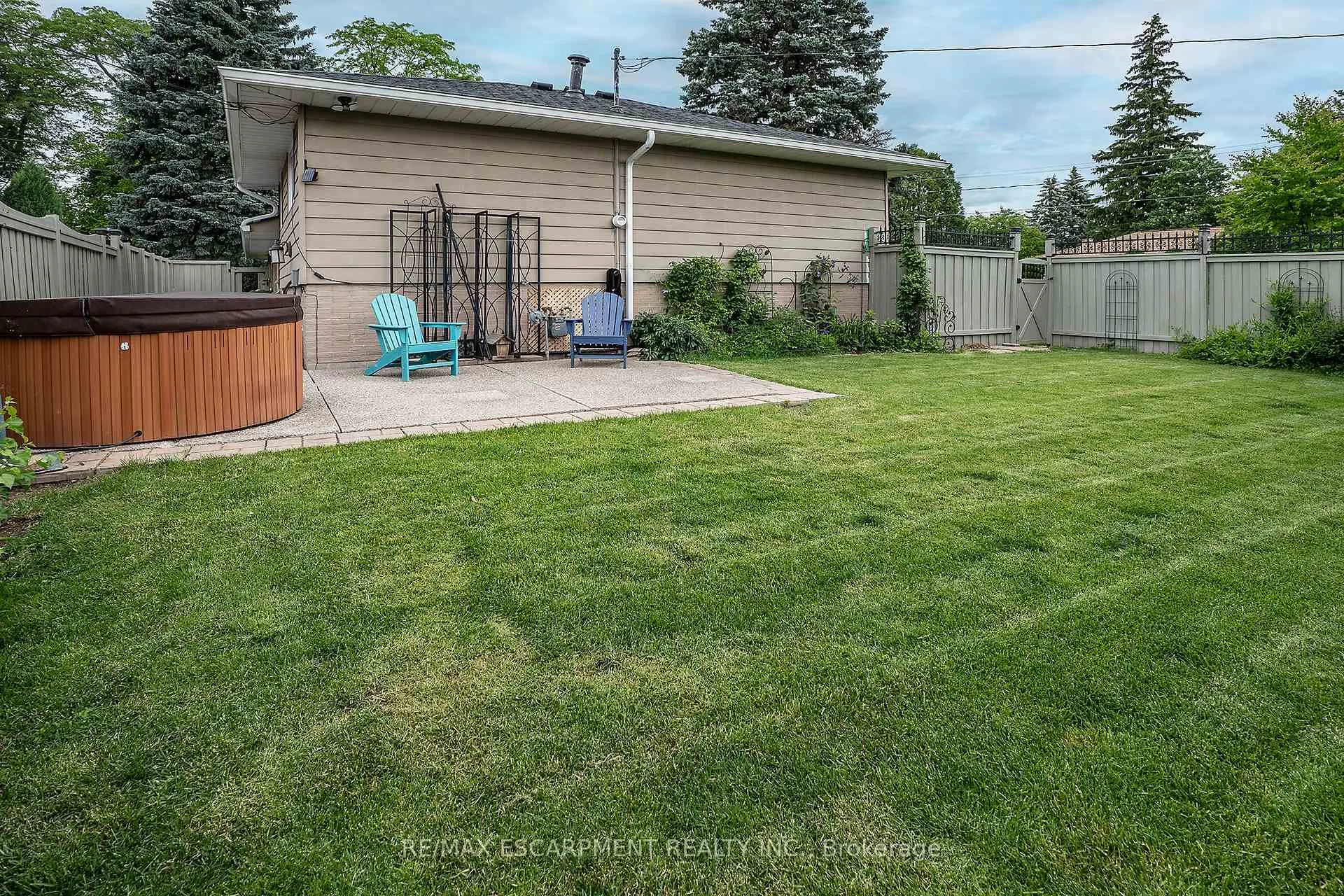 Photo 24 of 170 Seminole Road, Hamilton, Ancaster — HOMEH
