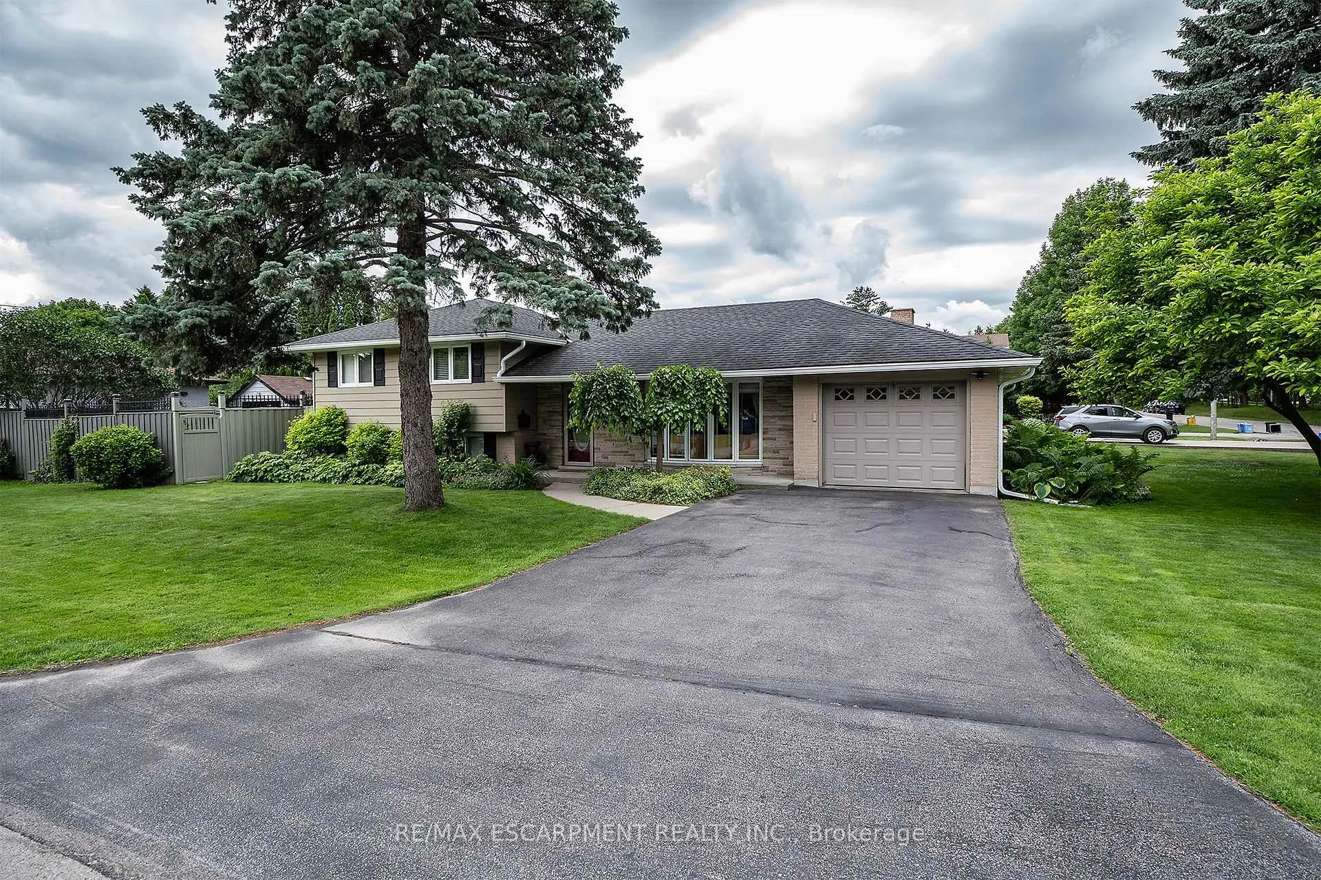 Photo 26 of 170 Seminole Road, Hamilton, Ancaster — HOMEH