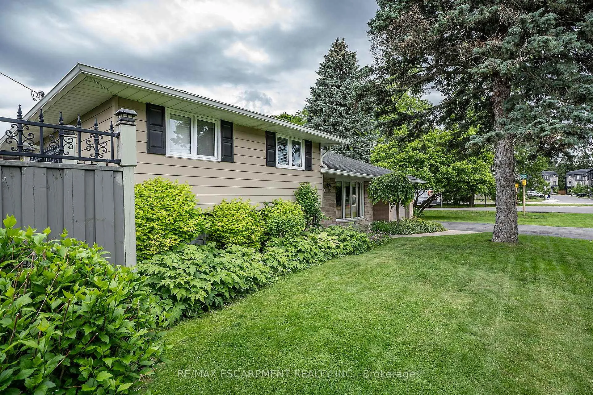 Photo 28 of 170 Seminole Road, Hamilton, Ancaster — HOMEH