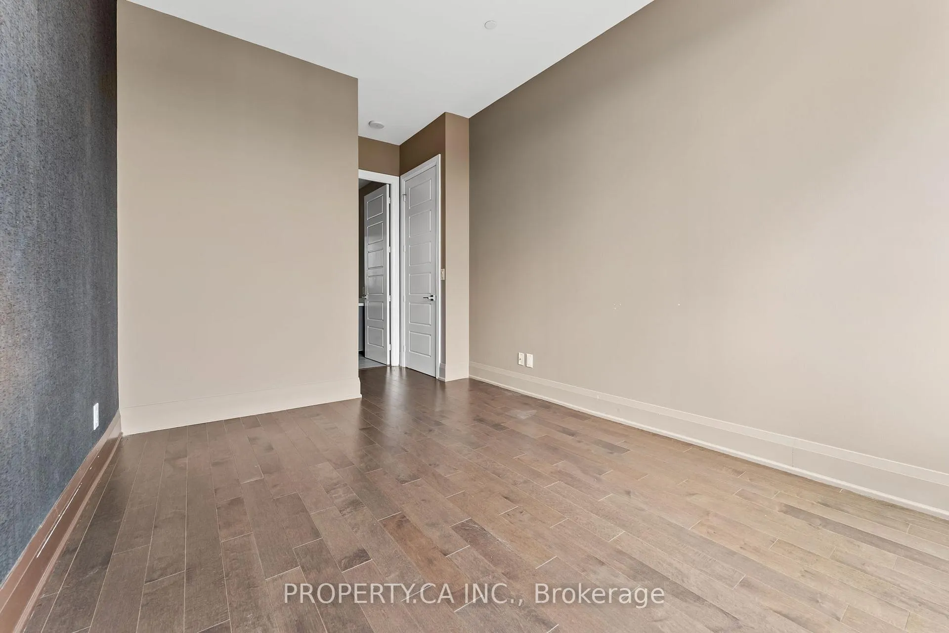 Photo 8 of Unit Ph15, 28 Uptown Drive, Markham, Unionville — HOMEH