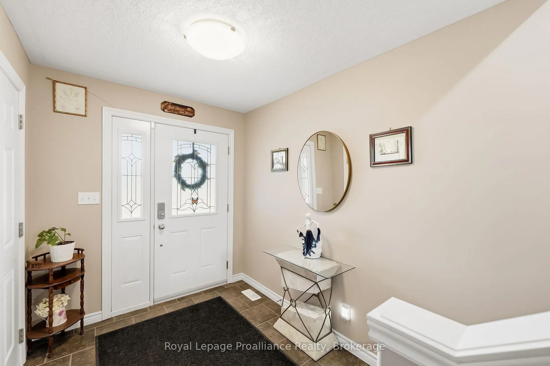 Photo 4 of 23 Fox Den Drive, Brighton, Brighton (Town) — HOMEH