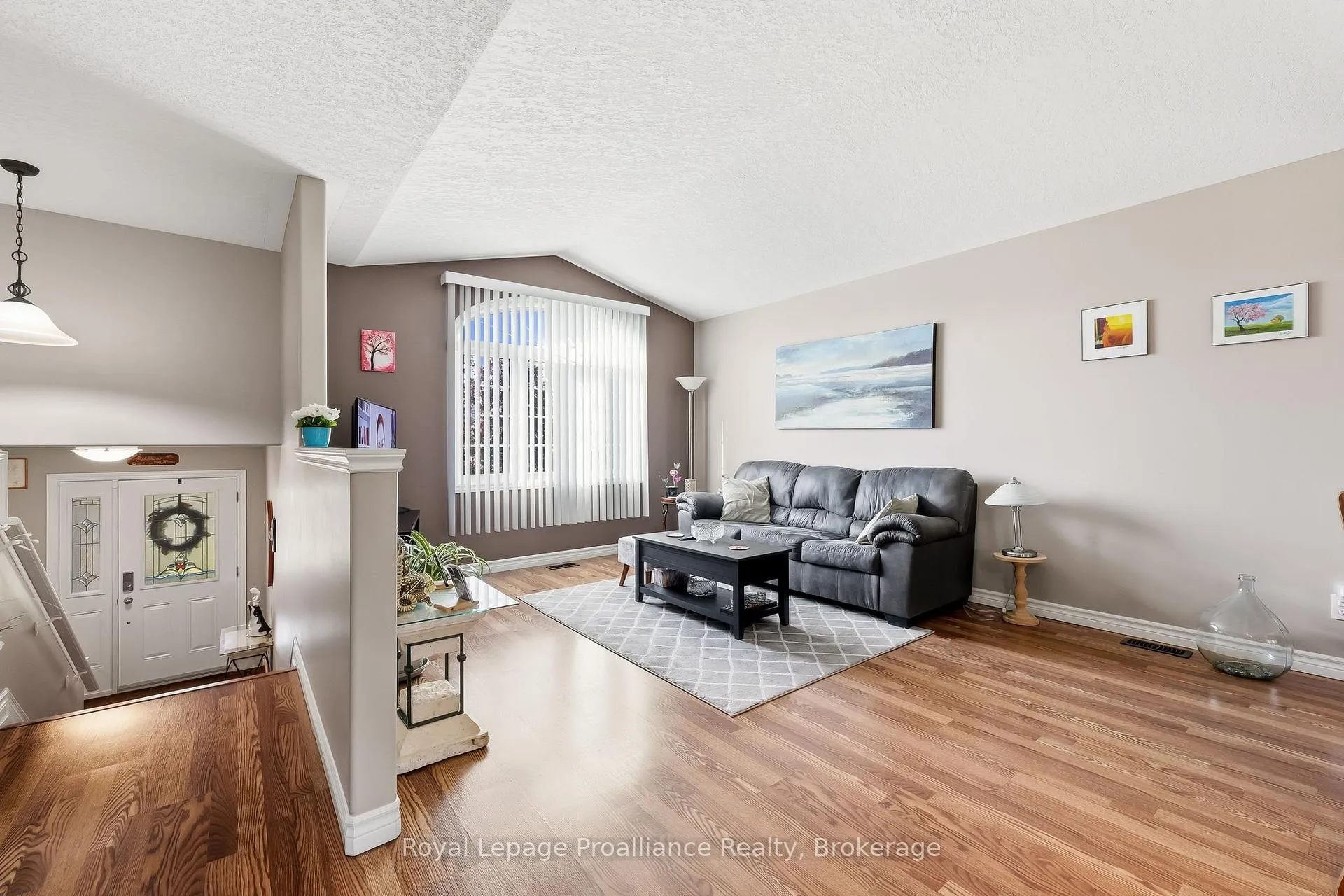Photo 5 of 23 Fox Den Drive, Brighton, Brighton (Town) — HOMEH