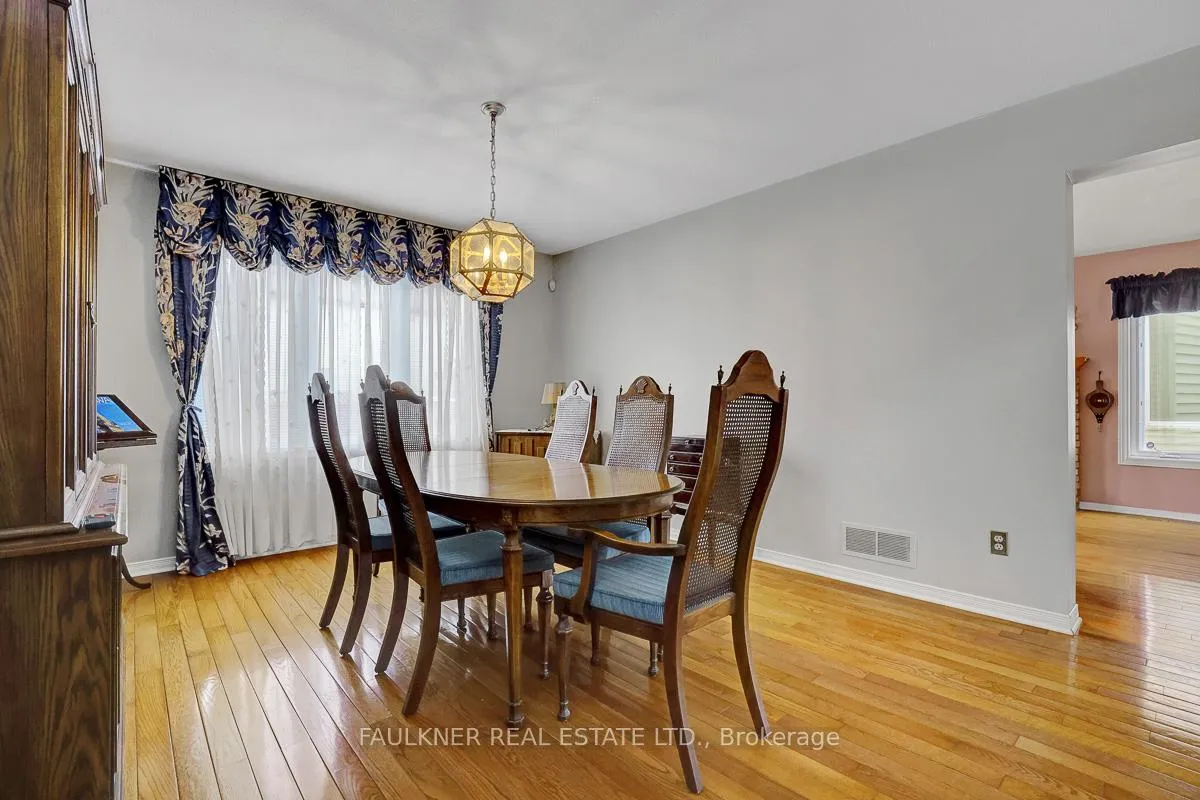 Photo 8 of 1526 Bourcier Drive, Ottawa, Bilberry Creek/Queenswood Heights — HOMEH