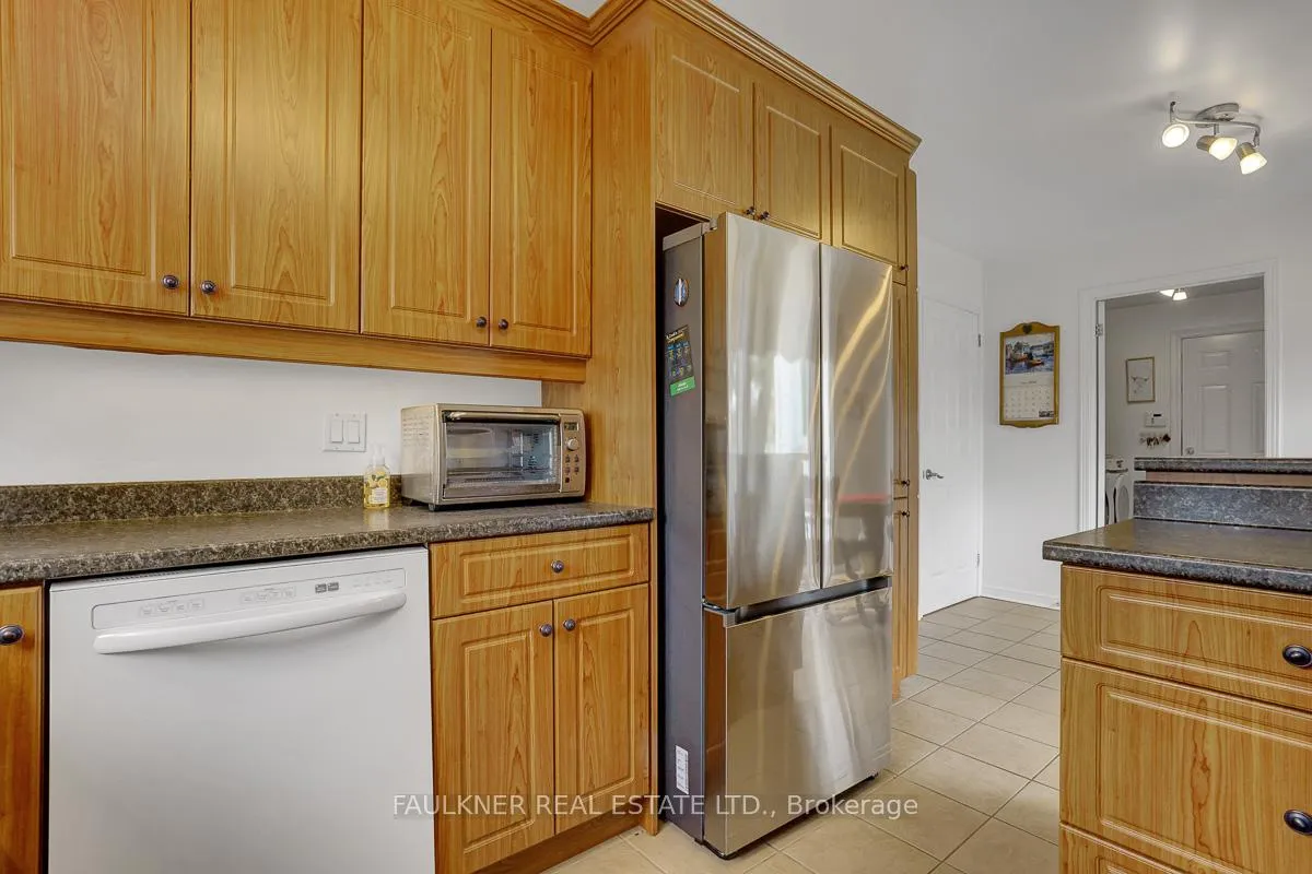 Photo 17 of 1526 Bourcier Drive, Ottawa, Bilberry Creek/Queenswood Heights — HOMEH