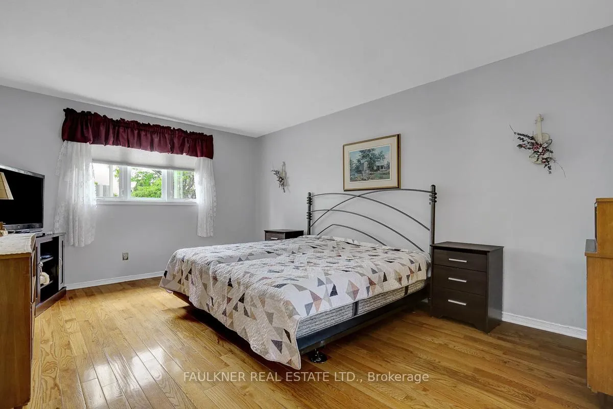 Photo 20 of 1526 Bourcier Drive, Ottawa, Bilberry Creek/Queenswood Heights — HOMEH