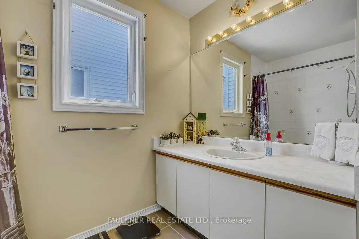Photo 28 of 1526 Bourcier Drive, Ottawa, Bilberry Creek/Queenswood Heights — HOMEH