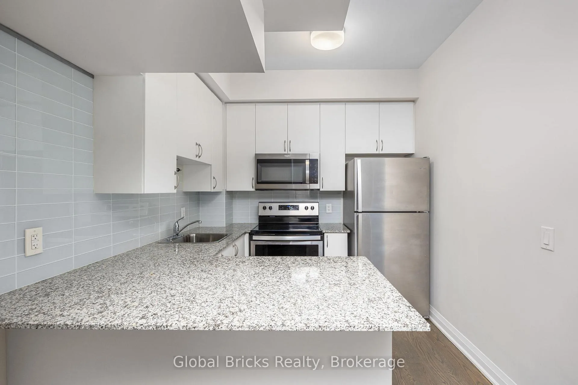 Photo 7 of Unit A102, 5309 Highway 7, Vaughan, Vaughan Grove — HOMEH