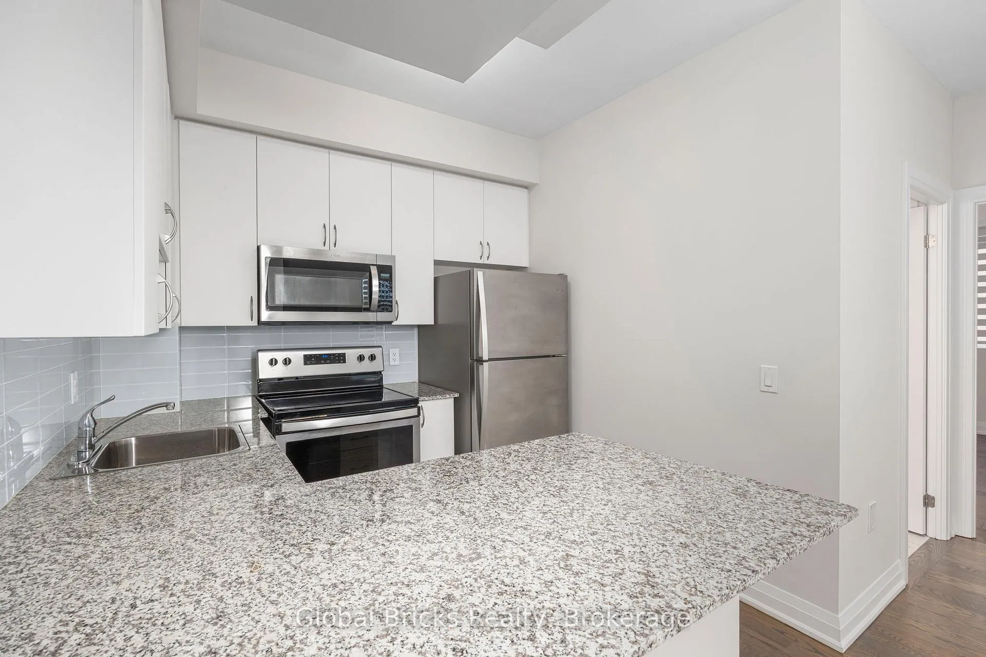 Photo 8 of Unit A102, 5309 Highway 7, Vaughan, Vaughan Grove — HOMEH