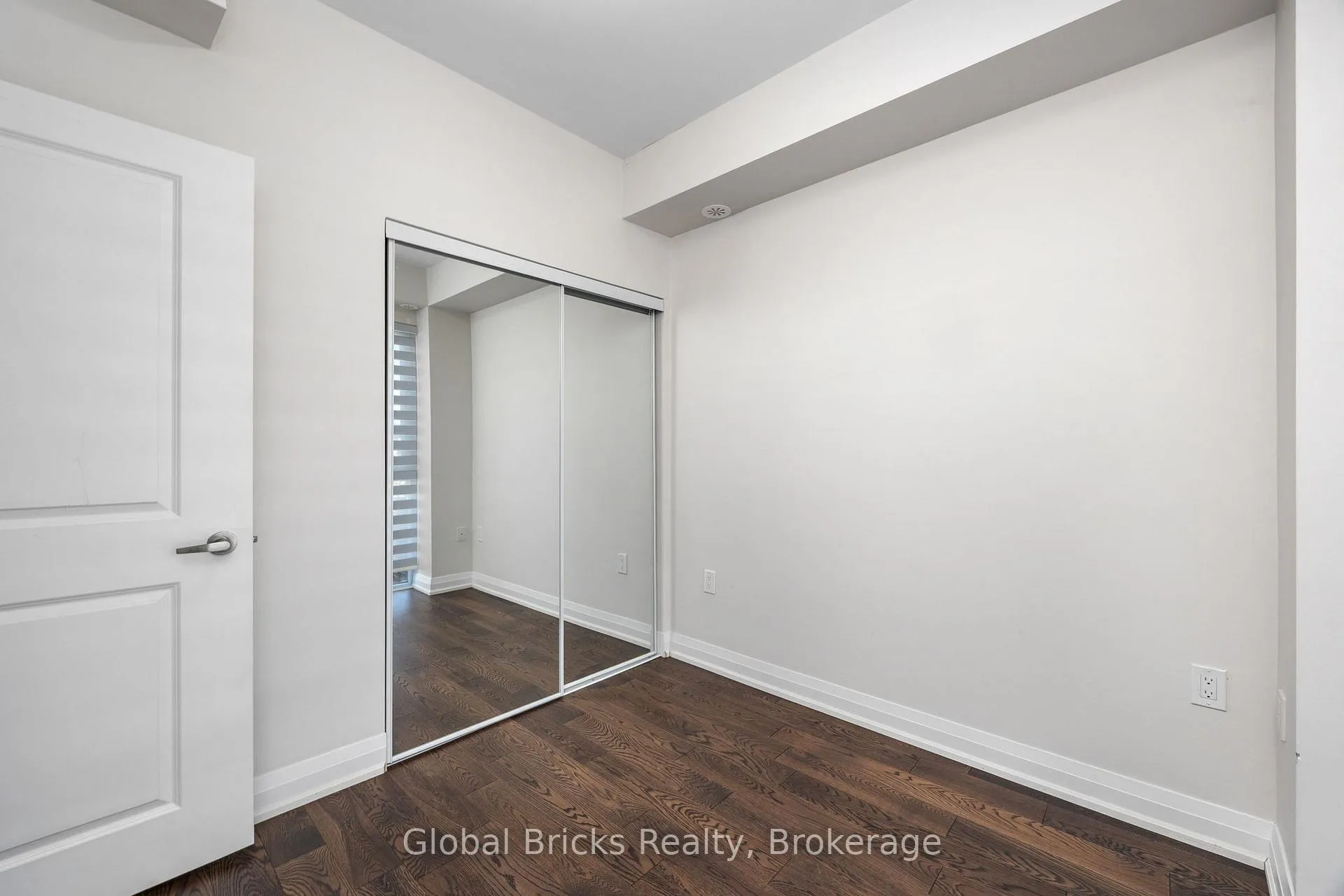 Photo 19 of Unit A102, 5309 Highway 7, Vaughan, Vaughan Grove — HOMEH