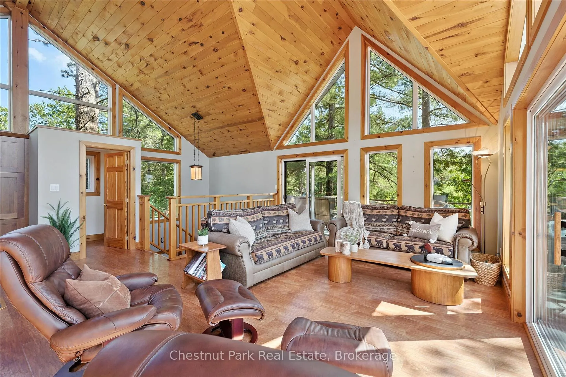 Photo 15 of 1 Diamond Island, Gravenhurst, Muskoka (S) — HOMEH