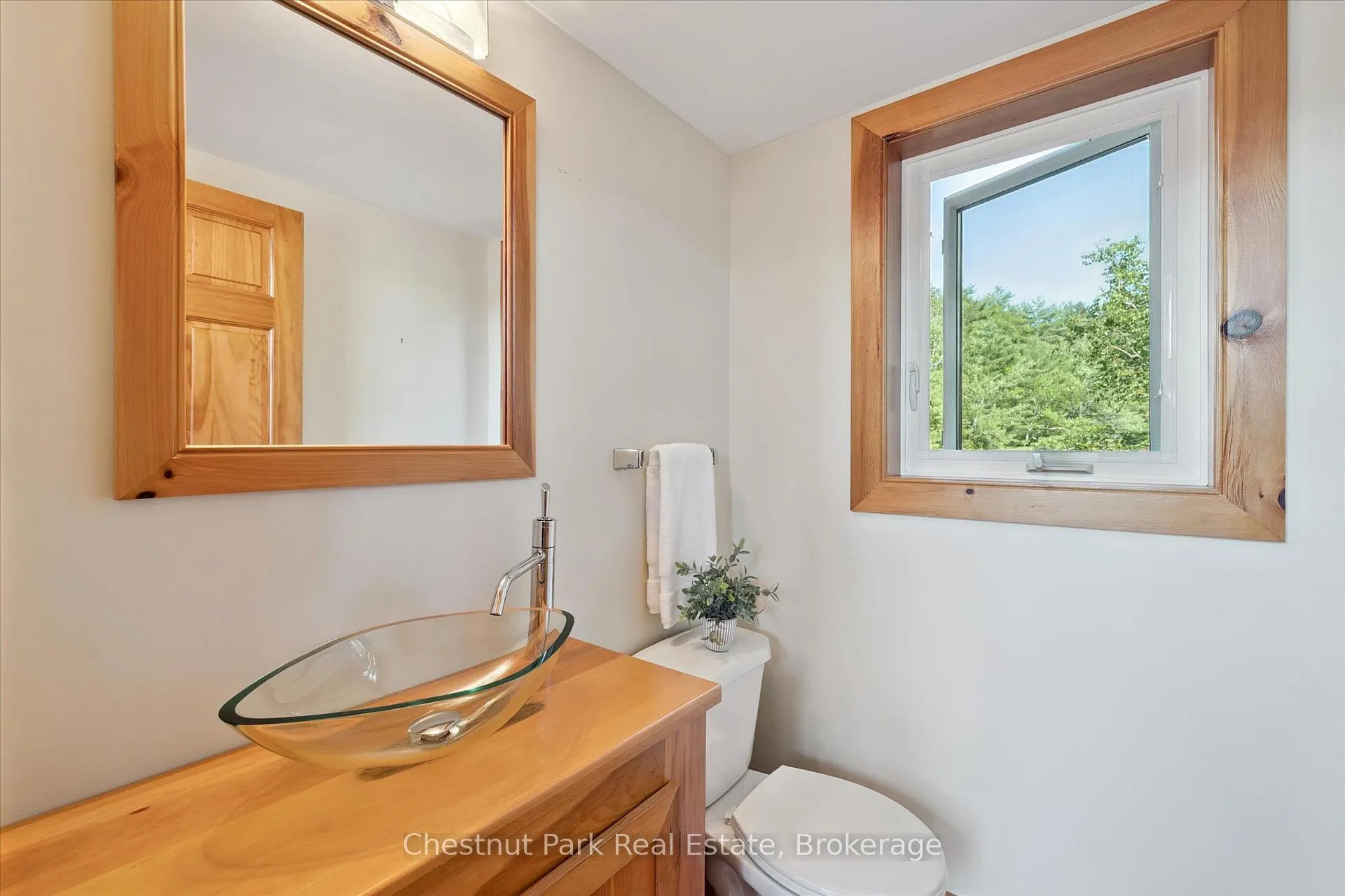 Photo 20 of 1 Diamond Island, Gravenhurst, Muskoka (S) — HOMEH