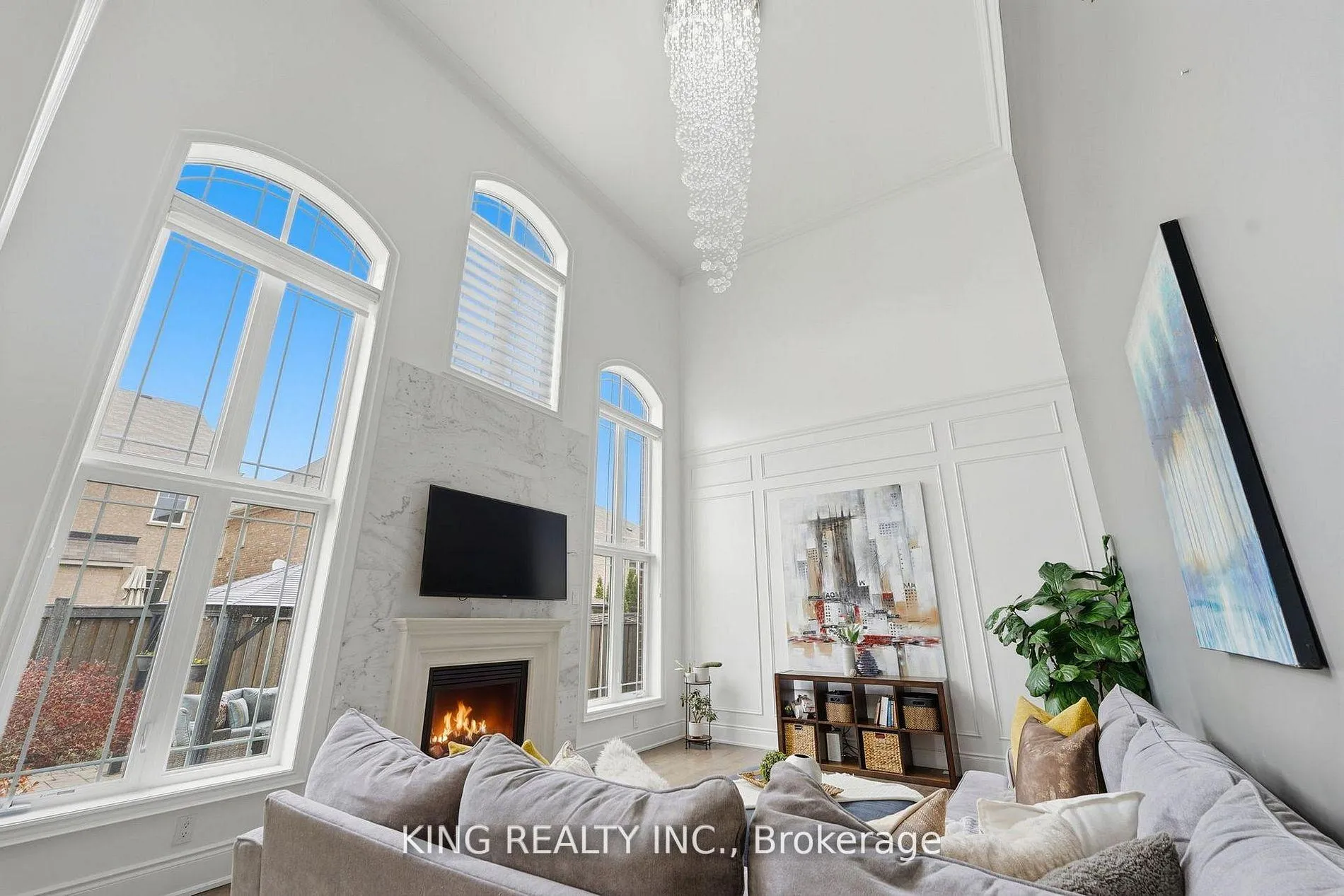 Photo 10 of 76 Chesney Crescent, Vaughan, Kleinburg — HOMEH