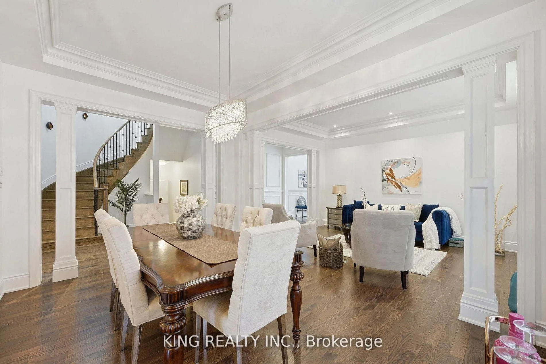 Photo 9 of 76 Chesney Crescent, Vaughan, Kleinburg — HOMEH