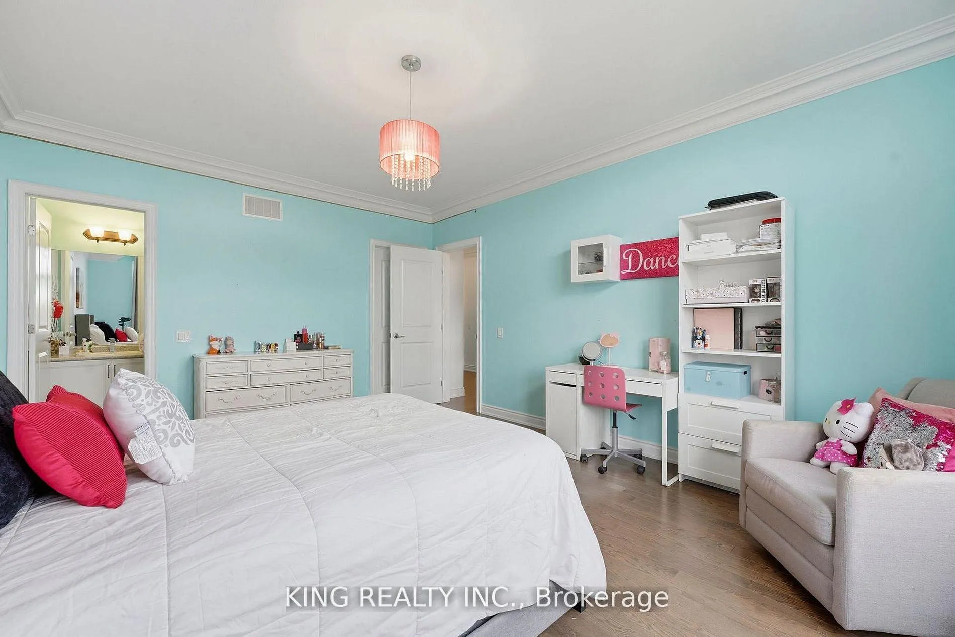 Photo 29 of 76 Chesney Crescent, Vaughan, Kleinburg — HOMEH