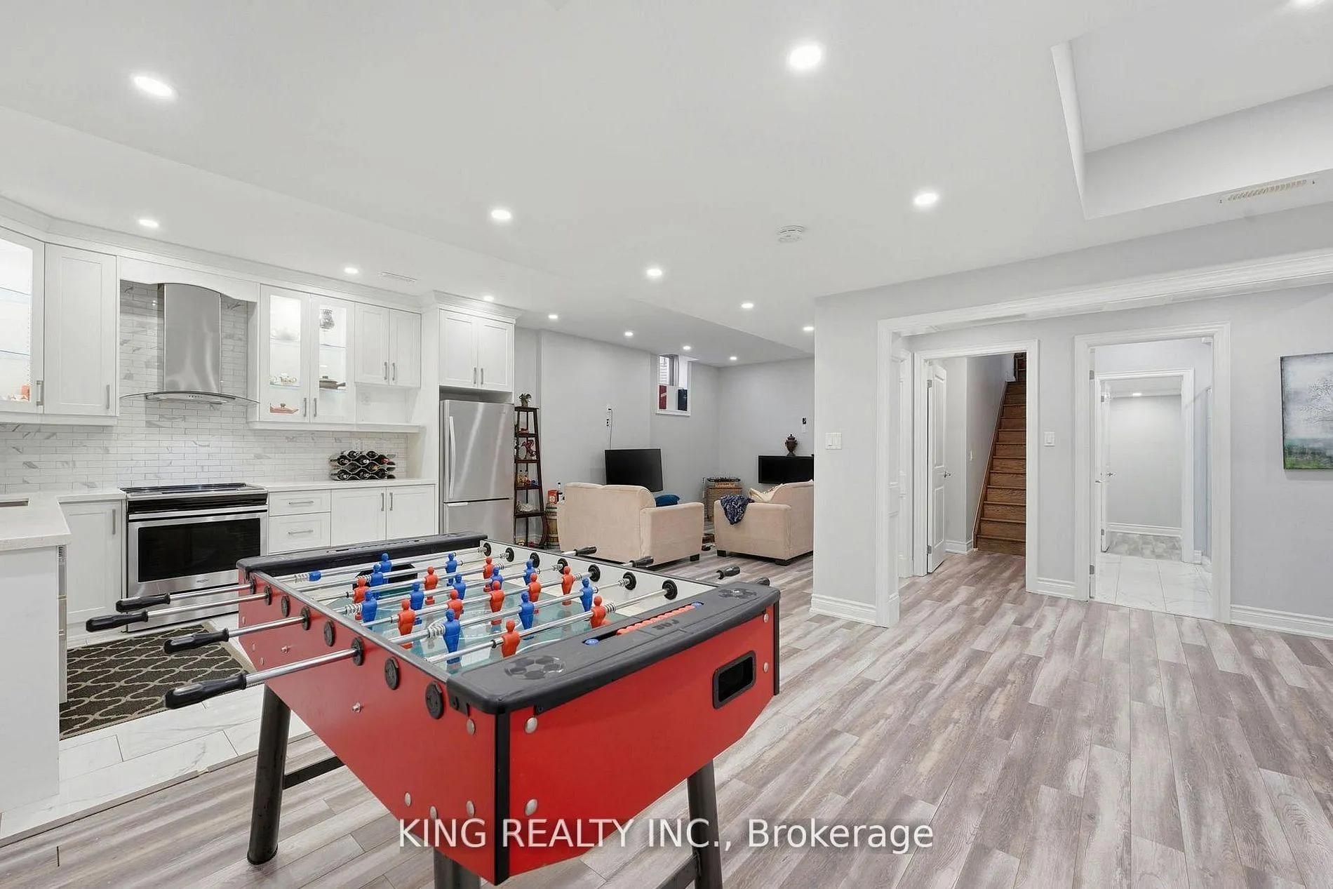 Photo 36 of 76 Chesney Crescent, Vaughan, Kleinburg — HOMEH