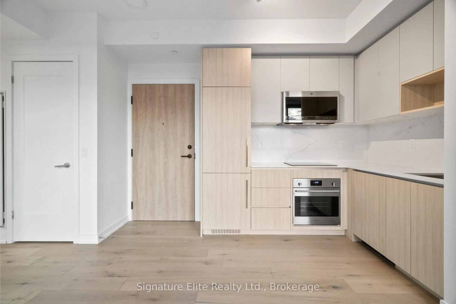 Photo 9 of Unit 1014, 801 The Queensway, Etobicoke, Stonegate-Queensway — HOMEH