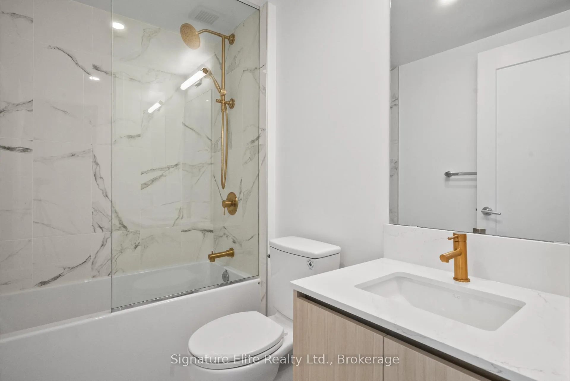 Photo 14 of Unit 1014, 801 The Queensway, Etobicoke, Stonegate-Queensway — HOMEH