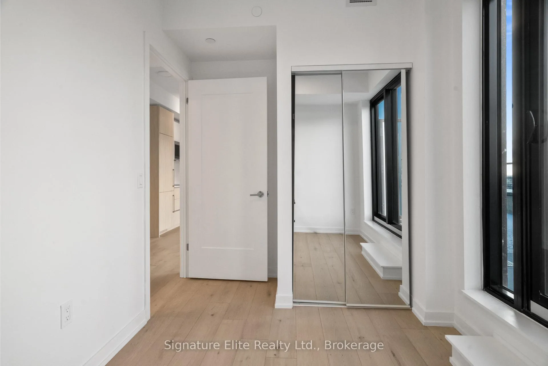 Photo 15 of Unit 1014, 801 The Queensway, Etobicoke, Stonegate-Queensway — HOMEH