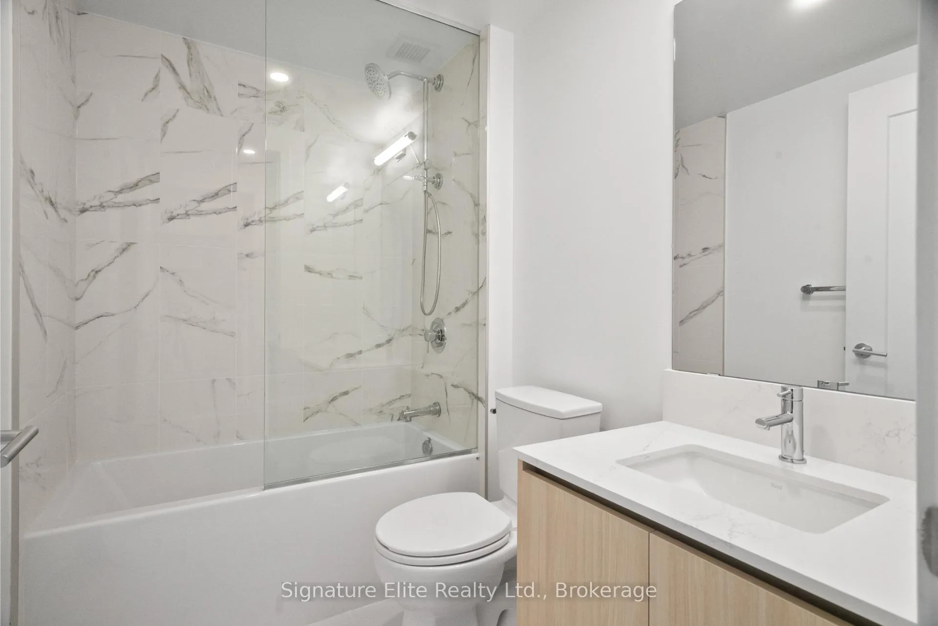 Photo 16 of Unit 1014, 801 The Queensway, Etobicoke, Stonegate-Queensway — HOMEH