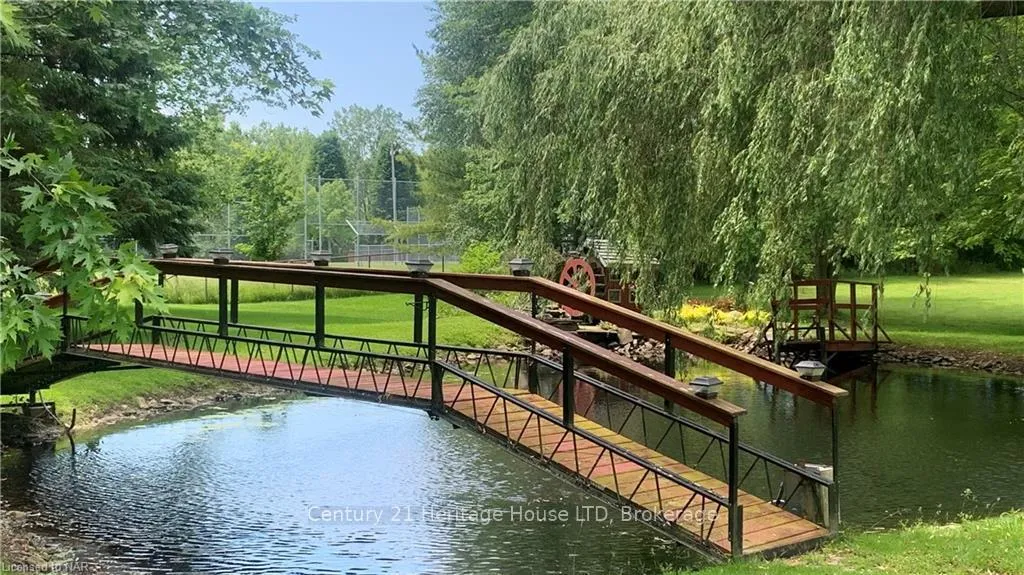 Photo 9 of 1084 Quaker Road, Pelham, Fonthill — HOMEH