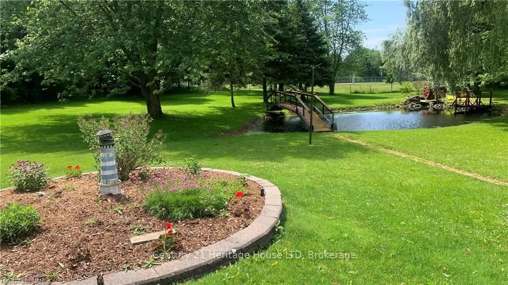Photo 14 of 1084 Quaker Road, Pelham, Fonthill — HOMEH