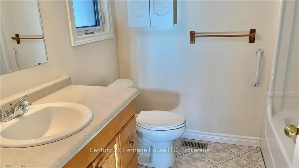Photo 38 of 1084 Quaker Road, Pelham, Fonthill — HOMEH