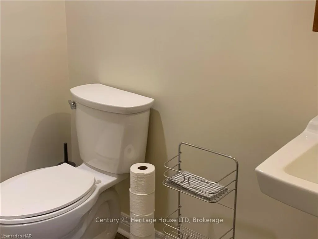 Photo 42 of 1084 Quaker Road, Pelham, Fonthill — HOMEH