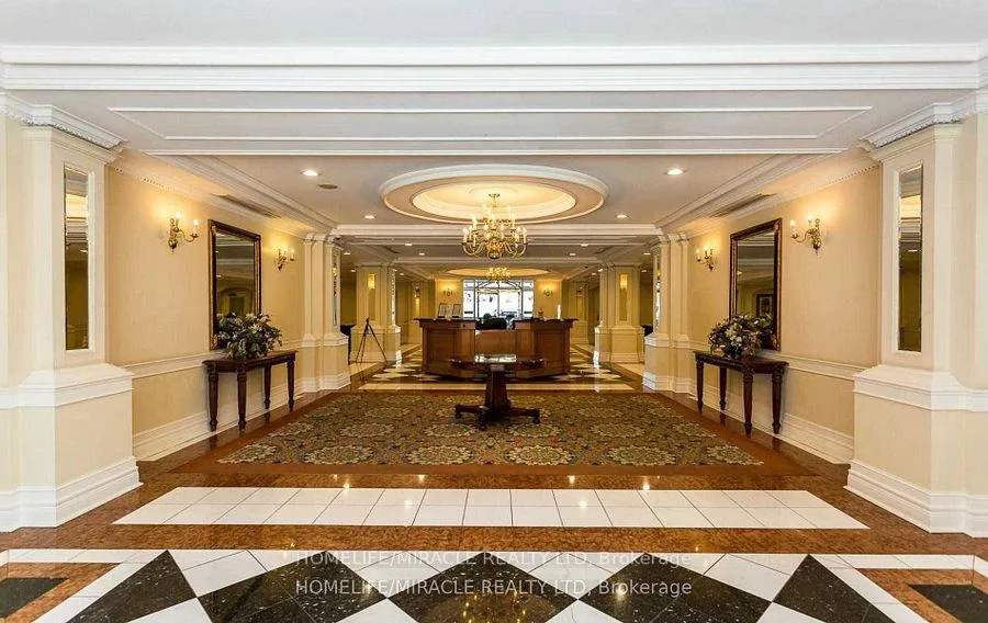 Photo 5 of Unit 304, 887 Bay Street, Toronto, Bay Street Corridor — HOMEH