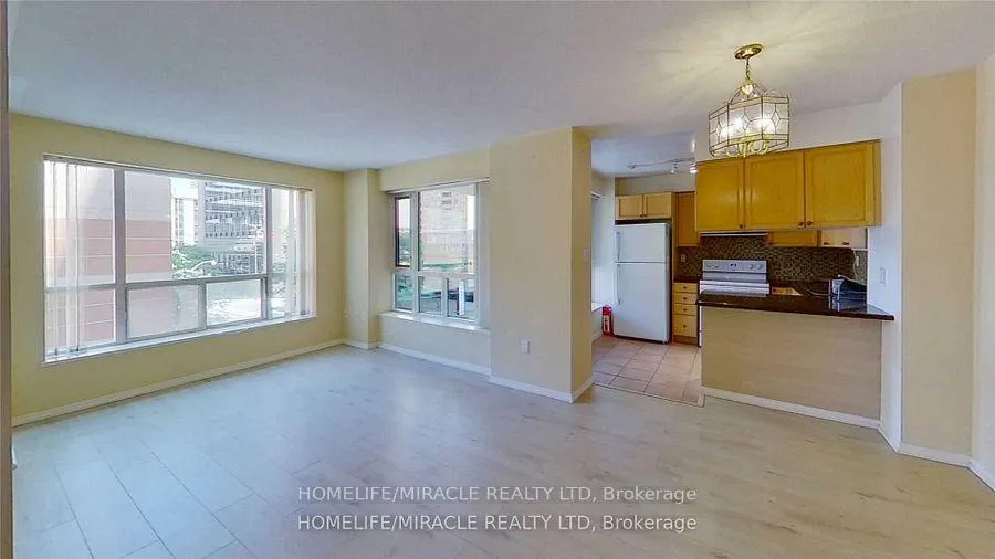 Photo 8 of Unit 304, 887 Bay Street, Toronto, Bay Street Corridor — HOMEH