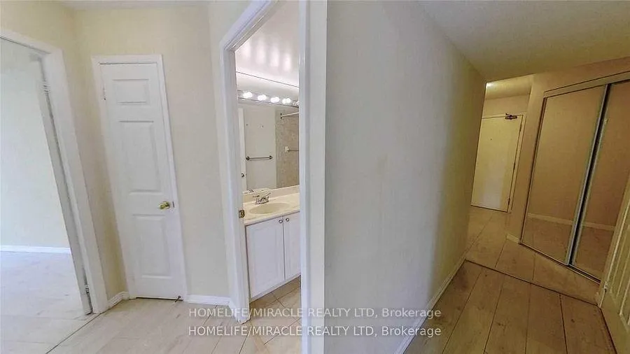 Photo 15 of Unit 304, 887 Bay Street, Toronto, Bay Street Corridor — HOMEH