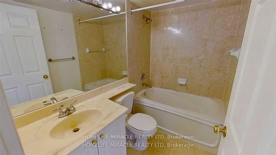 Photo 17 of Unit 304, 887 Bay Street, Toronto, Bay Street Corridor — HOMEH