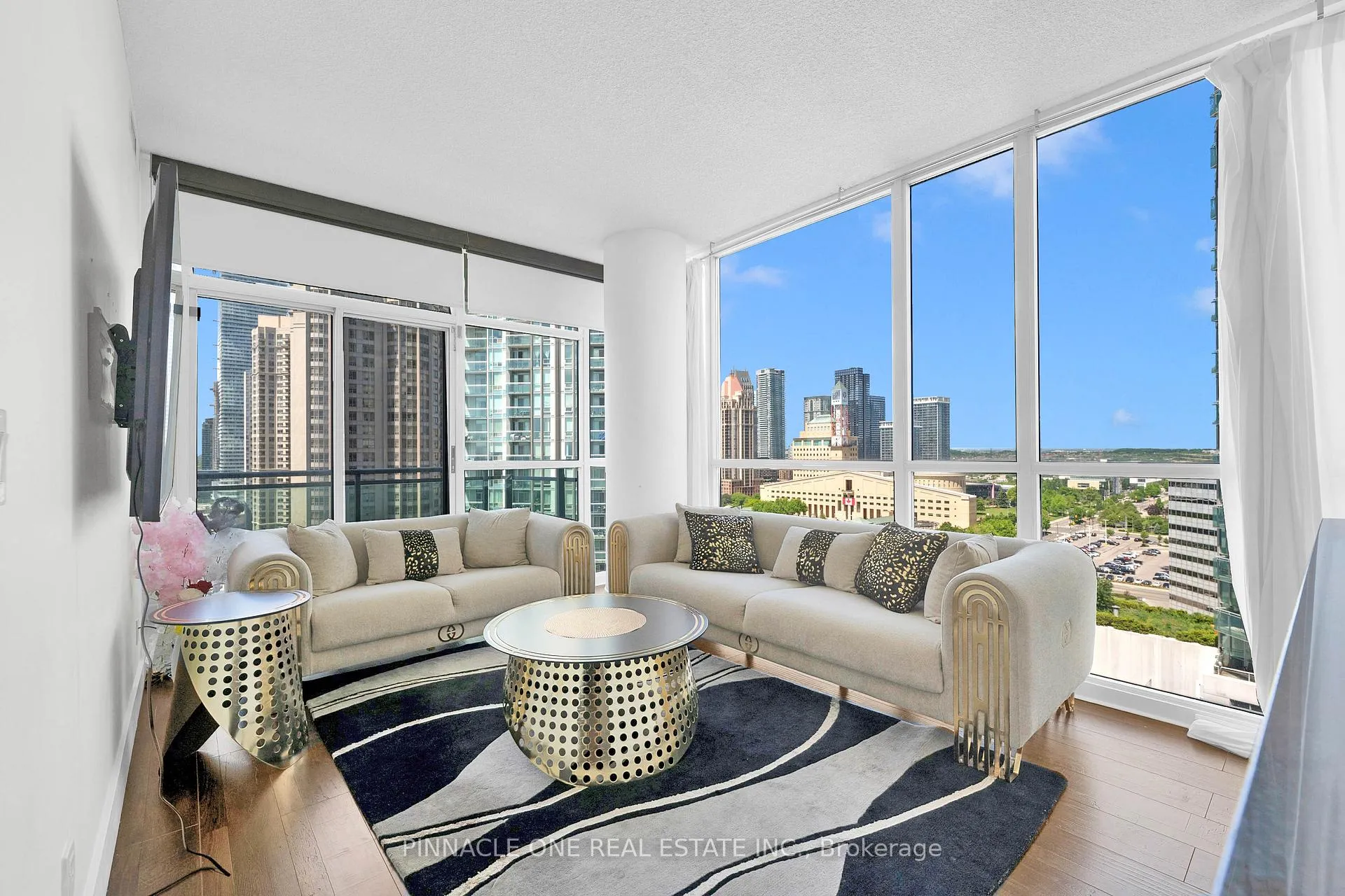 Photo 13 of Unit 1712, 223 Webb Drive, Mississauga, City Centre — HOMEH